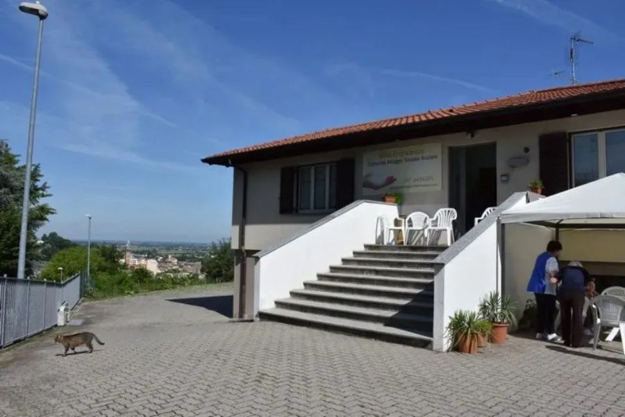 Entrata di un edificio con scale